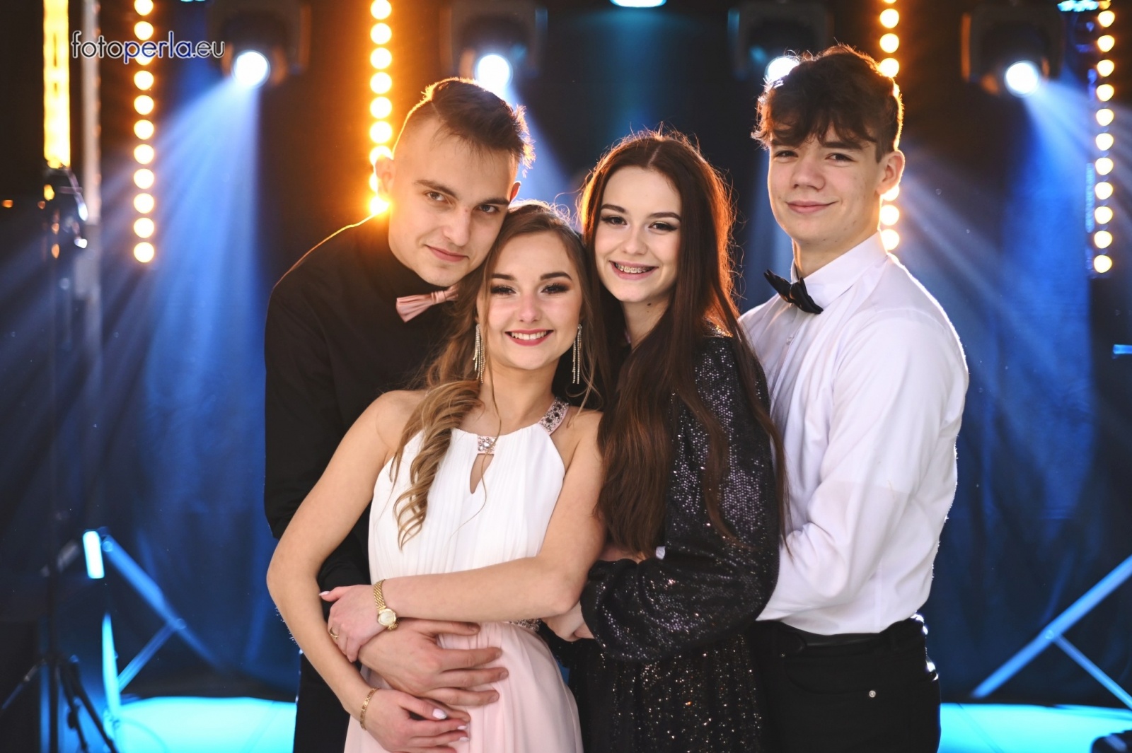 Zdjęcie w galerii na portalu naszwodzislaw.com: Ah, co to był za bal. Studniówka wodzisławskiego ZST wiadomości z regionu