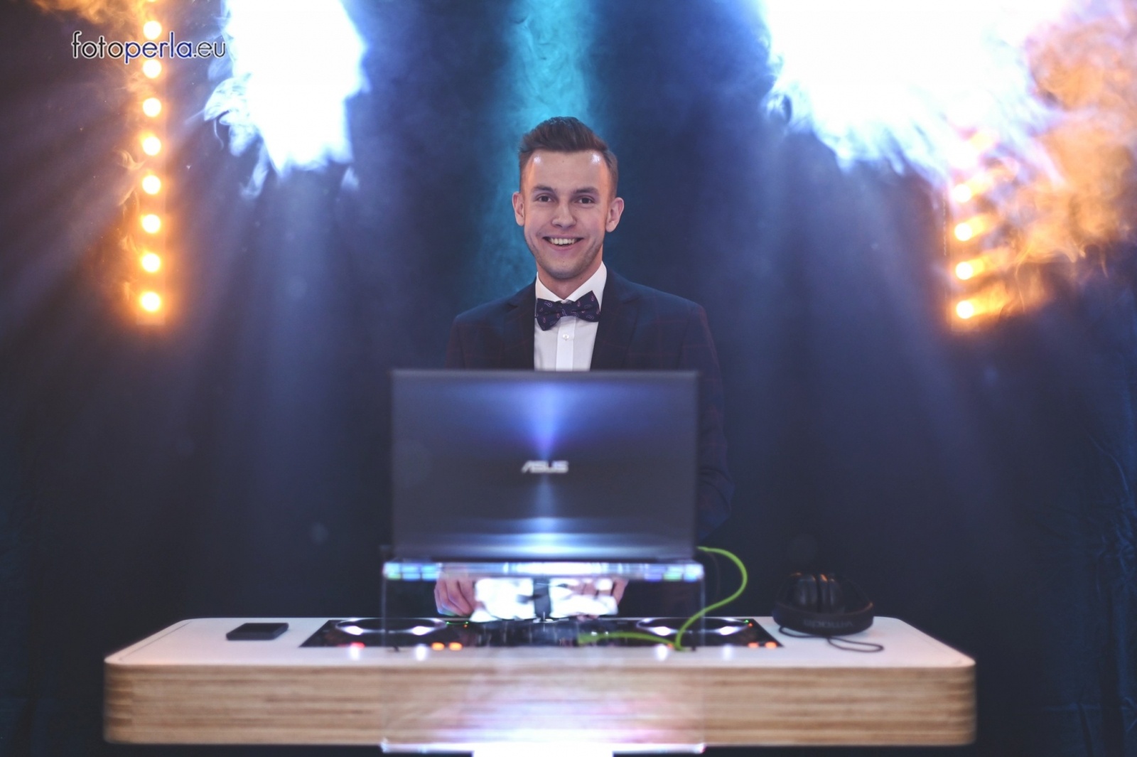 Zdjęcie w galerii na portalu naszwodzislaw.com: Ah, co to był za bal. Studniówka wodzisławskiego ZST wiadomości z regionu