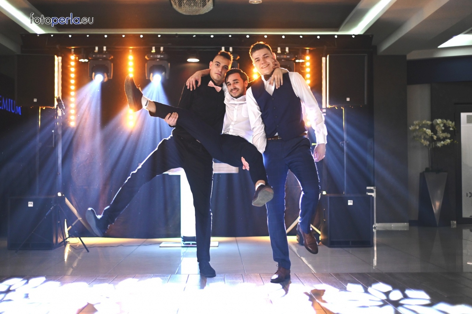 Zdjęcie w galerii na portalu naszwodzislaw.com: Ah, co to był za bal. Studniówka wodzisławskiego ZST wiadomości z regionu