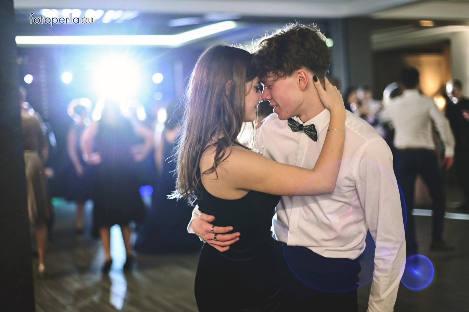 Zdjęcie w galerii na portalu naszwodzislaw.com: Ah, co to był za bal. Studniówka wodzisławskiego ZST wiadomości z regionu