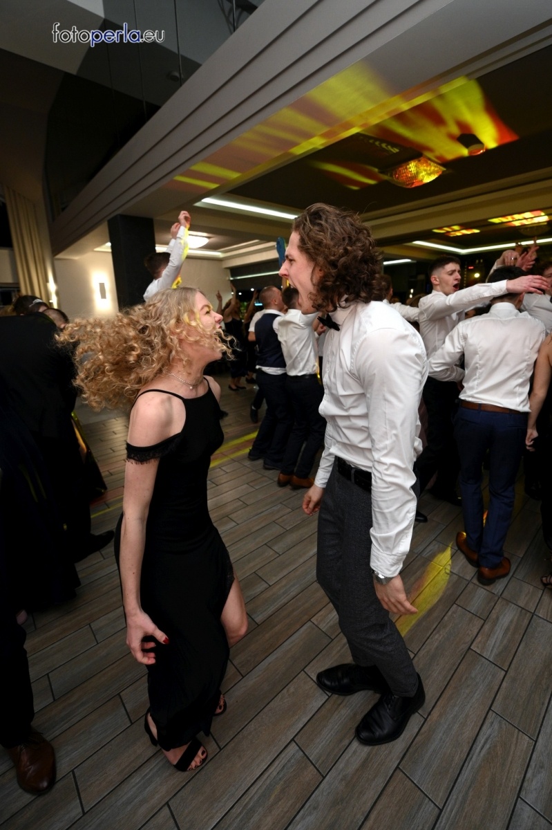 Zdjęcie w galerii na portalu naszwodzislaw.com: Ah, co to był za bal. Studniówka wodzisławskiego ZST wiadomości z regionu