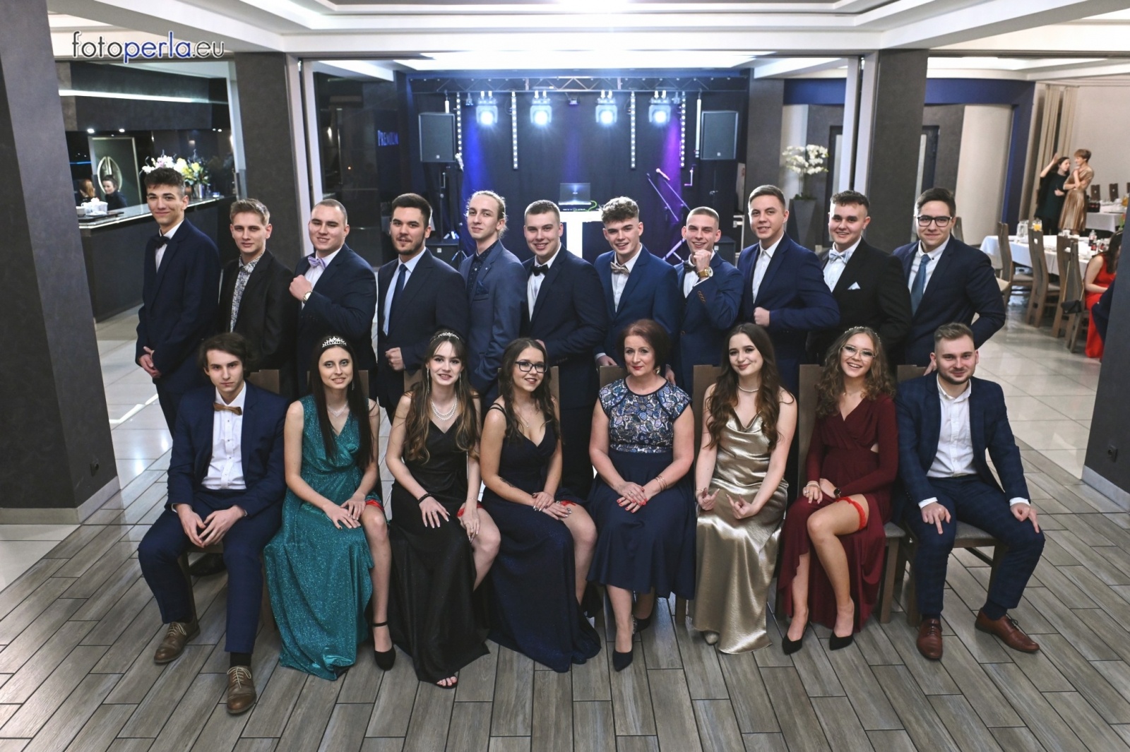 Zdjęcie w galerii na portalu naszwodzislaw.com: Ah, co to był za bal. Studniówka wodzisławskiego ZST wiadomości z regionu