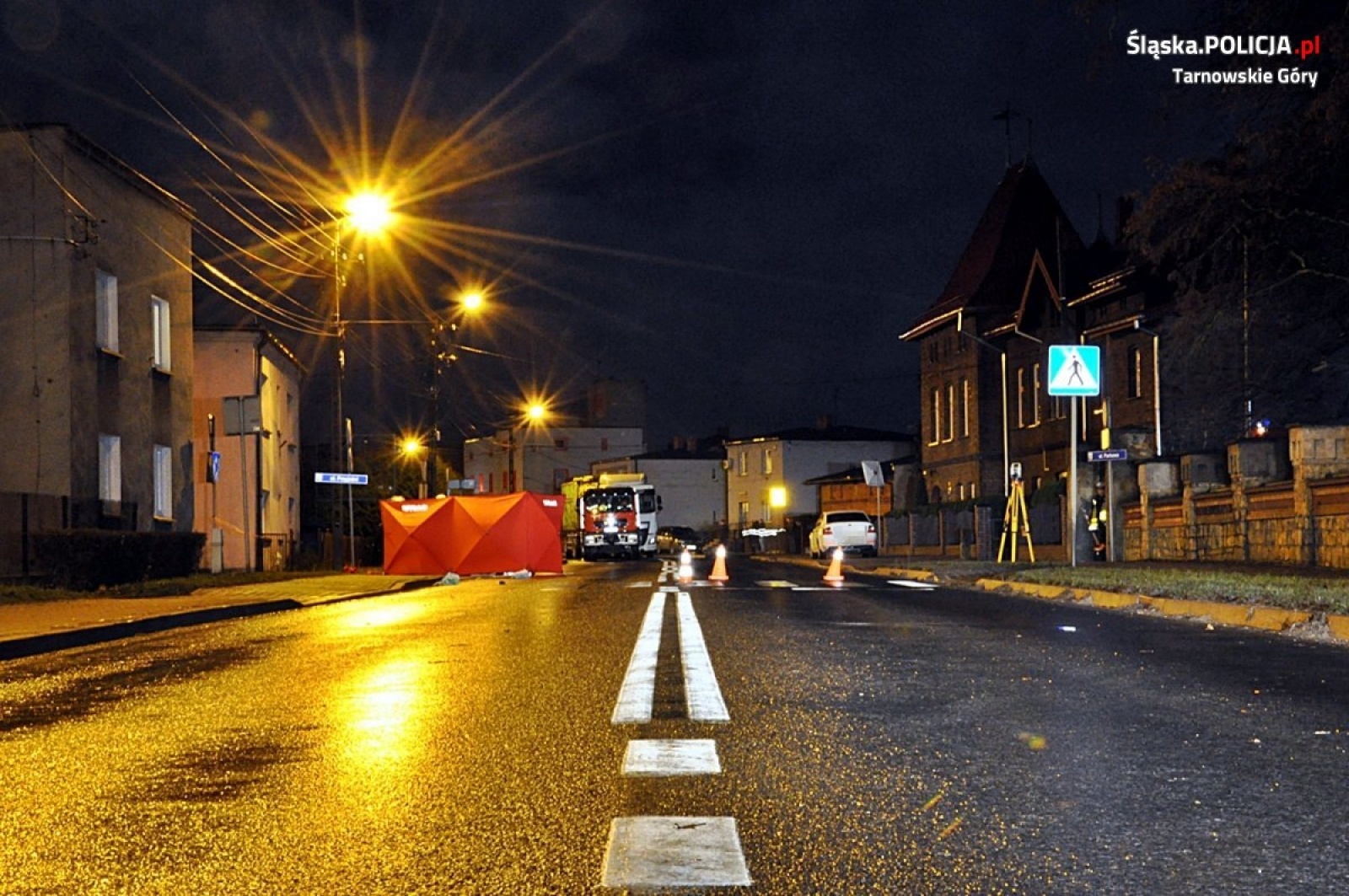 Zdjęcie w galerii na portalu naszwodzislaw.com: Wciąż niebezpiecznie na przejściach dla pieszych w regionie wiadomości z regionu