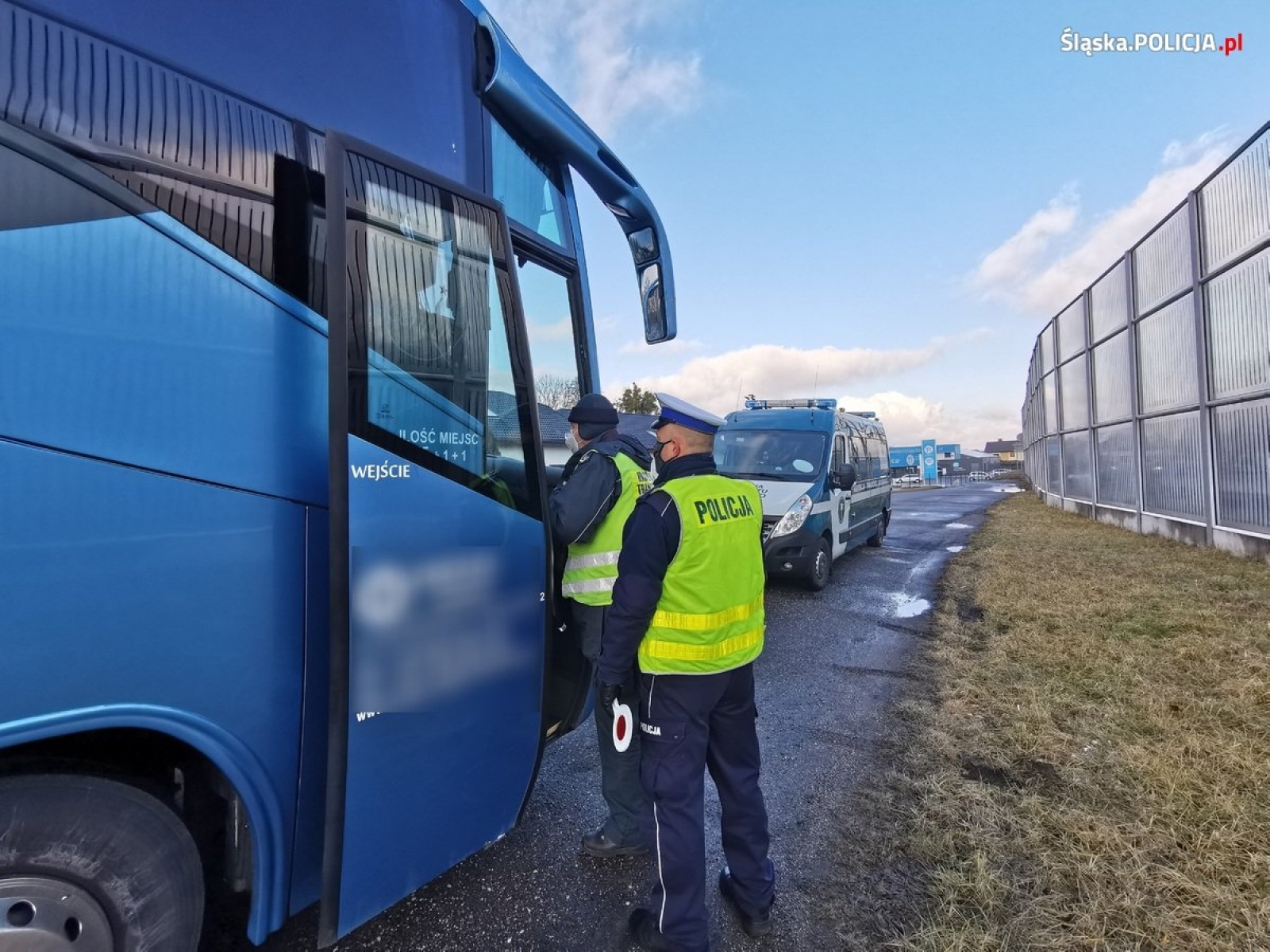 Zdjęcie w galerii na portalu naszwodzislaw.com: Bezpieczny początek ferii na Śląsku wiadomości z regionu