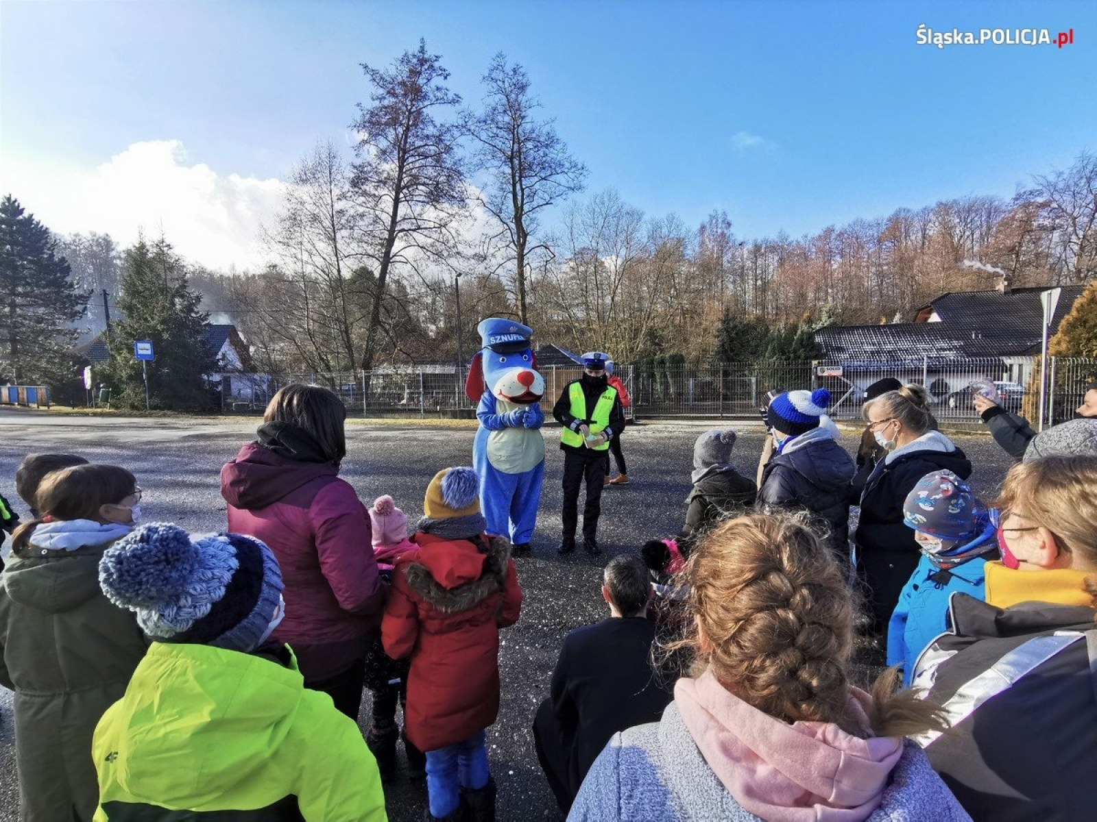 Zdjęcie w galerii na portalu naszwodzislaw.com: Bezpieczny początek ferii na Śląsku wiadomości z regionu