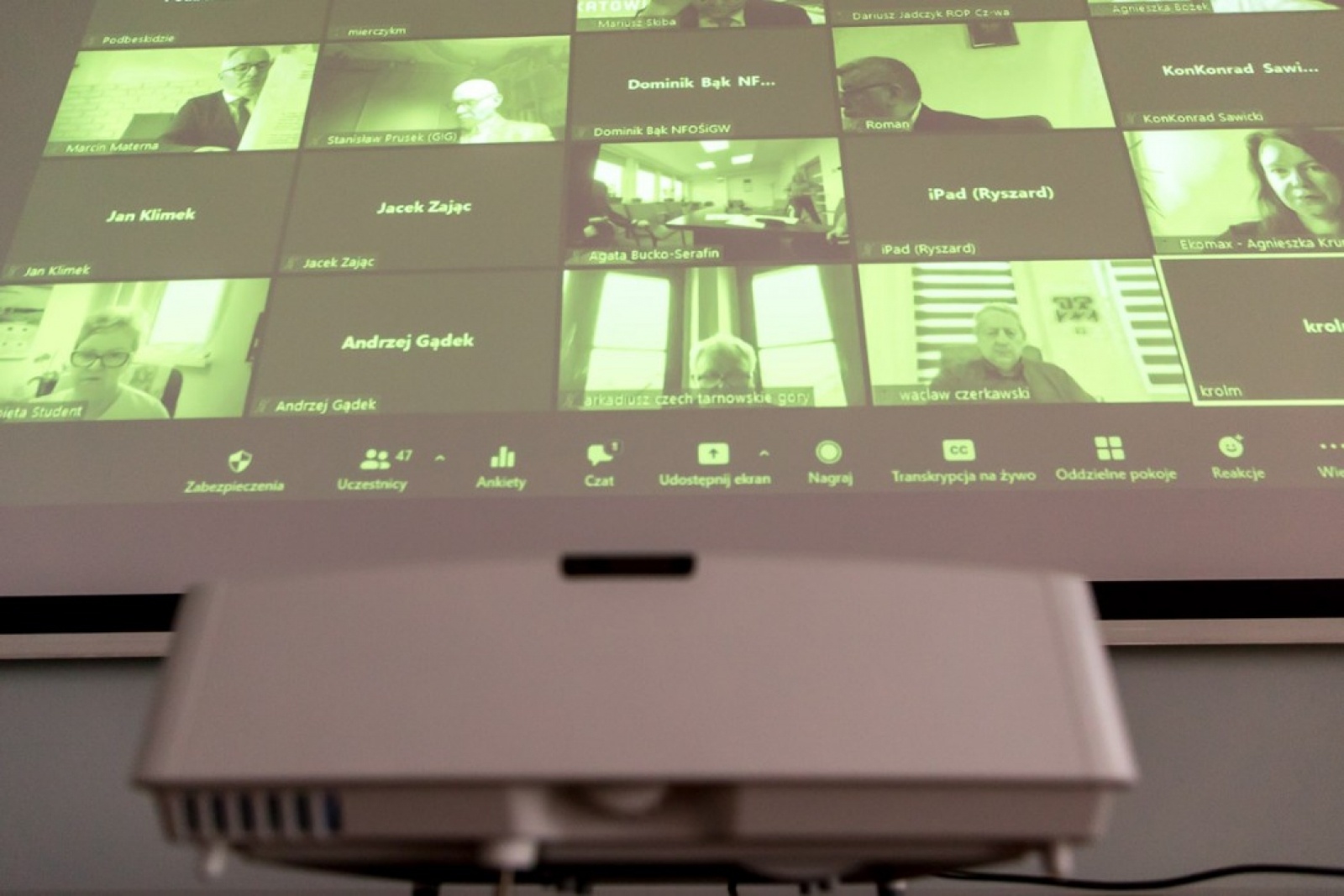 Zdjęcie w galerii na portalu naszwodzislaw.com: Nielegalne składowiska odpadów tematem Wojewódzkiej Rady Dialogu Społecznego wiadomości z regionu