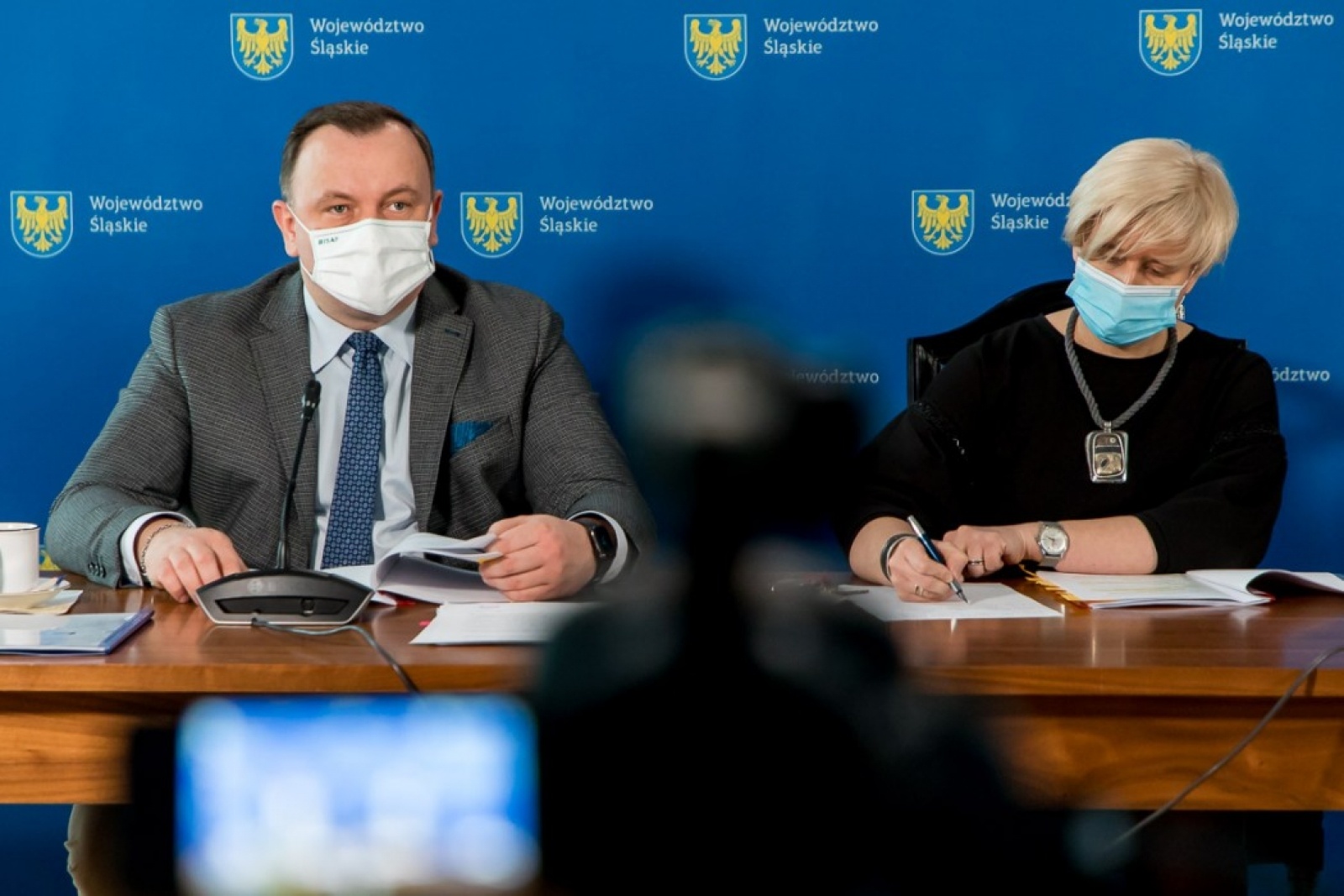 Zdjęcie w galerii na portalu naszwodzislaw.com: Nielegalne składowiska odpadów tematem Wojewódzkiej Rady Dialogu Społecznego wiadomości z regionu