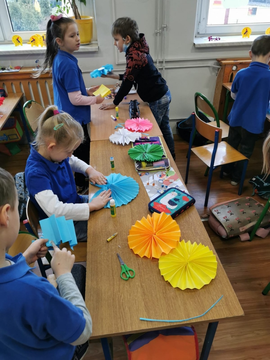 Zdjęcie w galerii na portalu naszwodzislaw.com: Karnawałowy zawrót głowy w SP 16 wiadomości z regionu