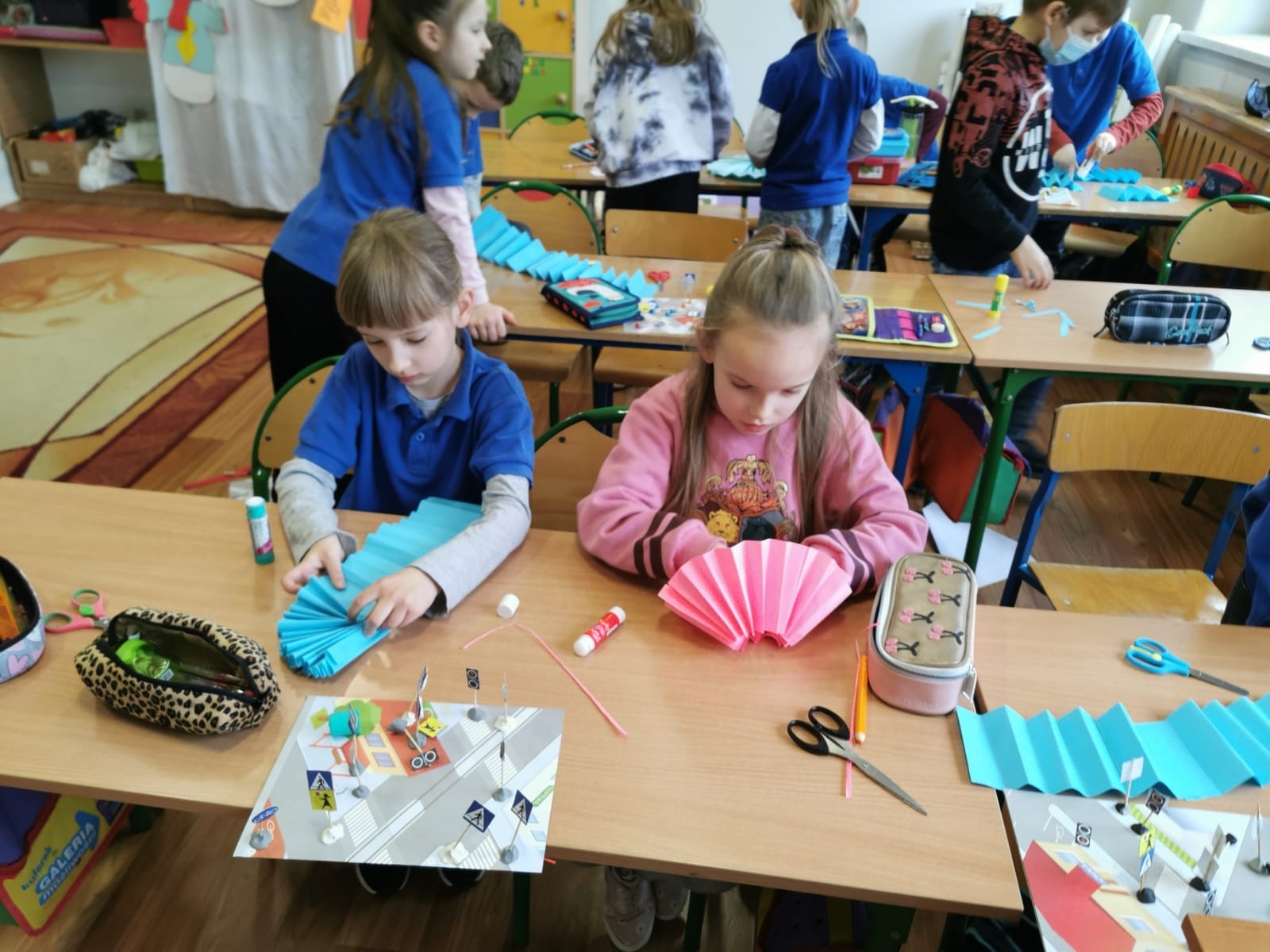 Zdjęcie w galerii na portalu naszwodzislaw.com: Karnawałowy zawrót głowy w SP 16 wiadomości z regionu