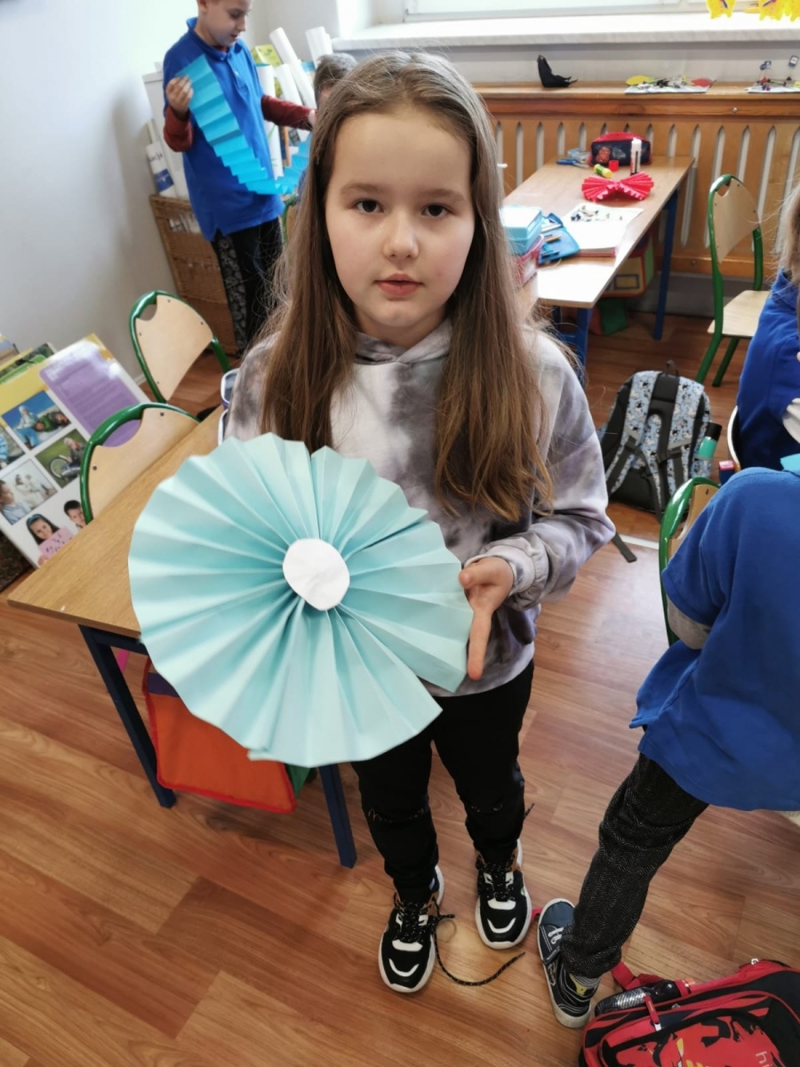 Zdjęcie w galerii na portalu naszwodzislaw.com: Karnawałowy zawrót głowy w SP 16 wiadomości z regionu