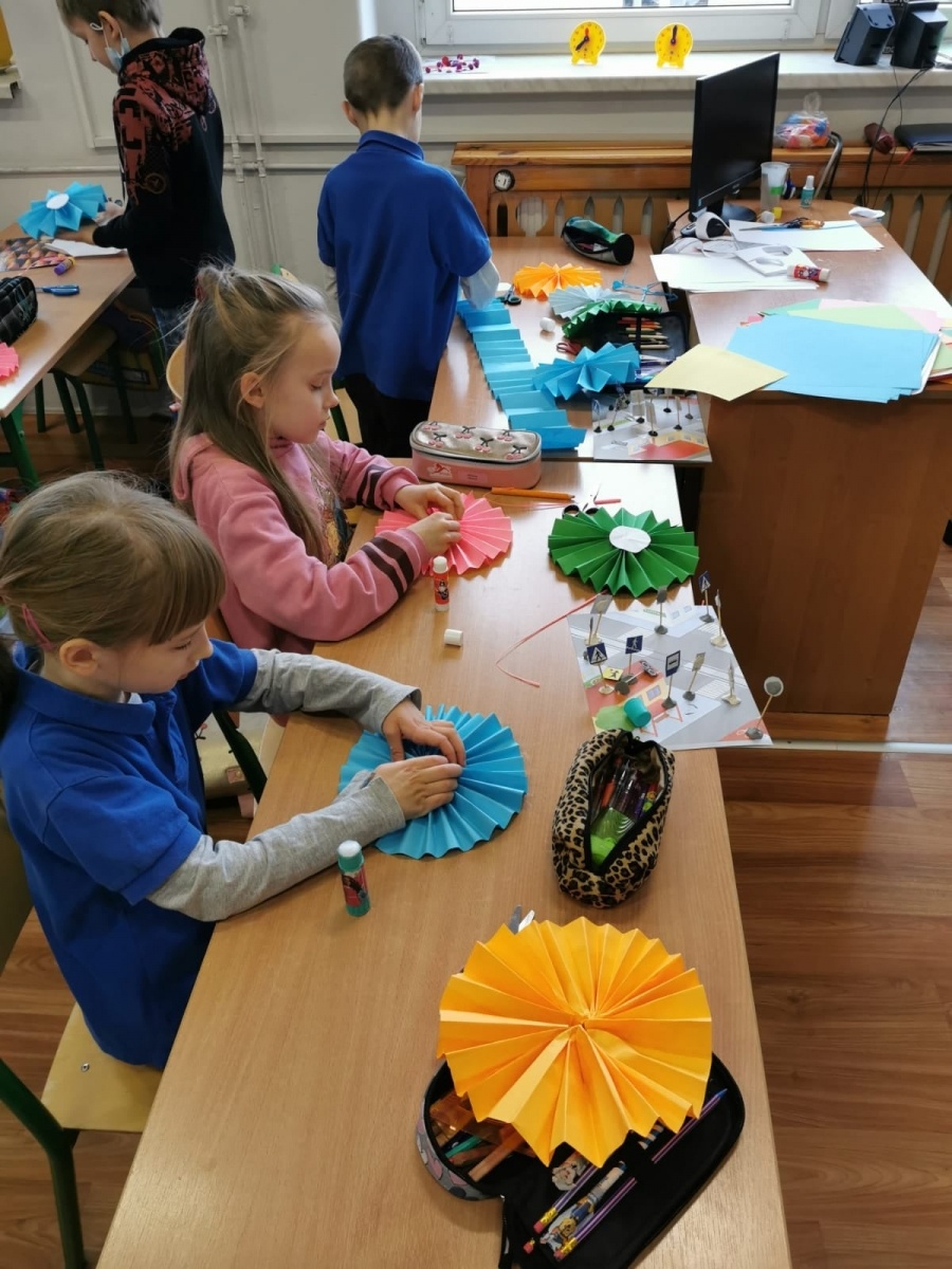 Zdjęcie w galerii na portalu naszwodzislaw.com: Karnawałowy zawrót głowy w SP 16 wiadomości z regionu