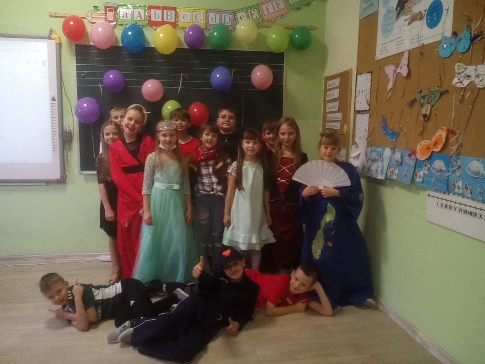 Zdjęcie w galerii na portalu naszwodzislaw.com: Karnawałowy zawrót głowy w SP 16 wiadomości z regionu