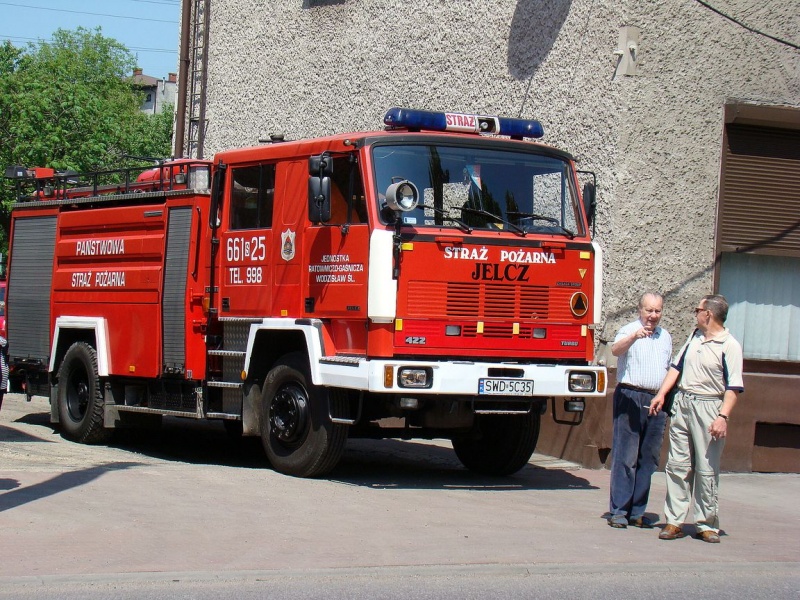 Zdjęcie w galerii na portalu naszwodzislaw.com: Stłuczka trzech aut na Rybnickiej wiadomości z regionu