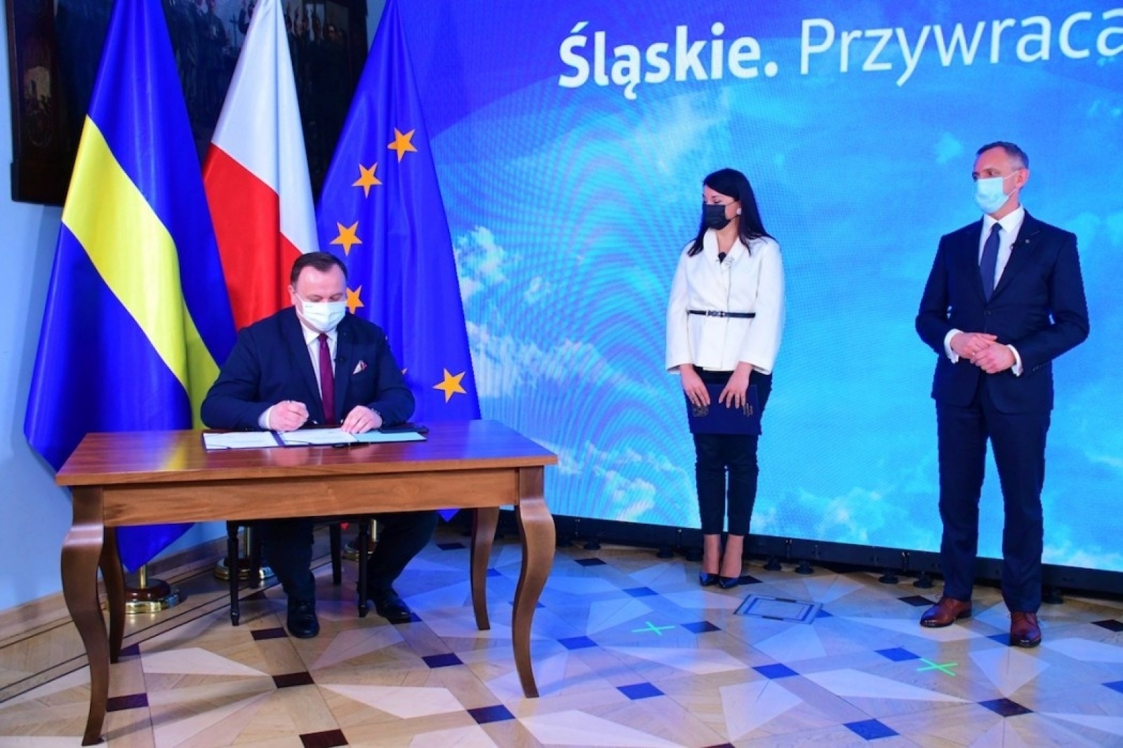 Zdjęcie w galerii na portalu naszwodzislaw.com: NFOŚiGW przekaże blisko 26 mln zł dotacji dla Województwa Śląskiego na wdrażanie Programu ochrony powietrza w ramach unijnego projektu LIFE wiadomości z regionu