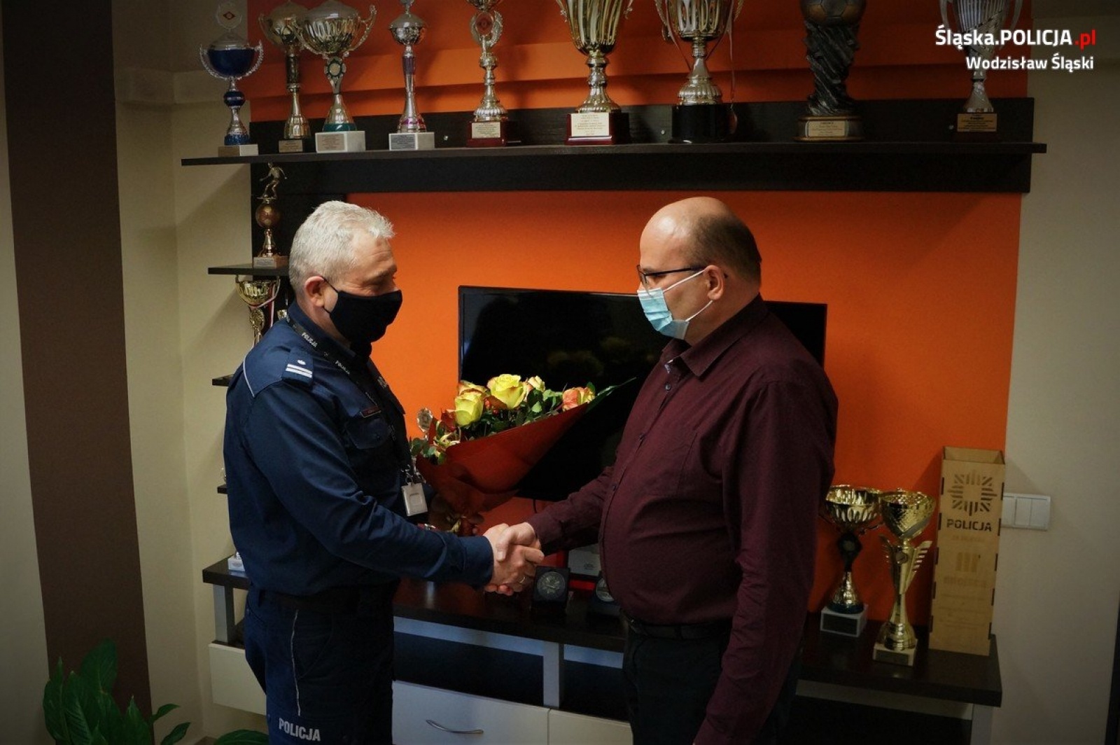 Zdjęcie w galerii na portalu naszwodzislaw.com: Naczelnik wodzisławskiej drogówki pożegnał się z mundurem wiadomości z regionu