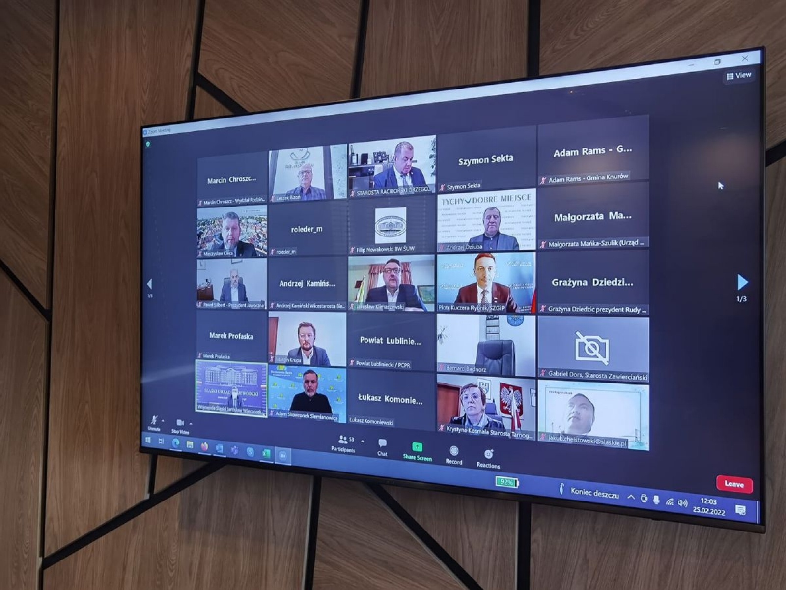 Zdjęcie w galerii na portalu naszwodzislaw.com: Z wojewodą o sytuacji na Ukrainie wiadomości z regionu