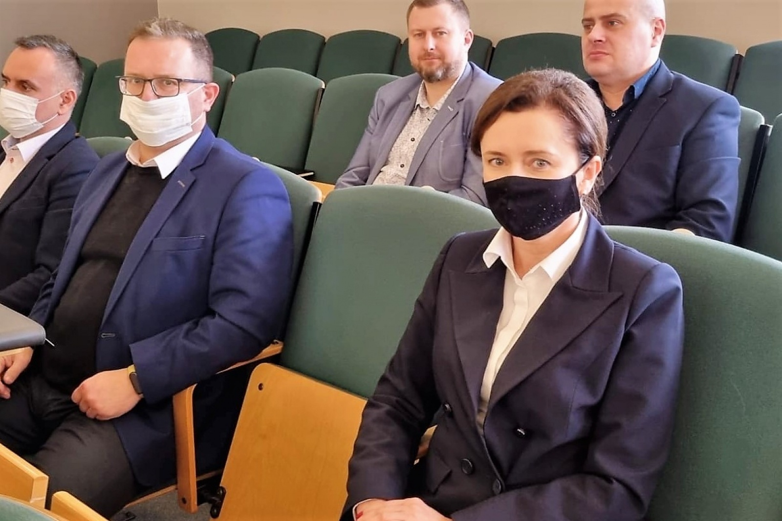 Zdjęcie w galerii na portalu naszwodzislaw.com: Linia 400 kV w jednym korytarzu. PSE uwzględnia główny zarzut mieszkańców wiadomości z regionu