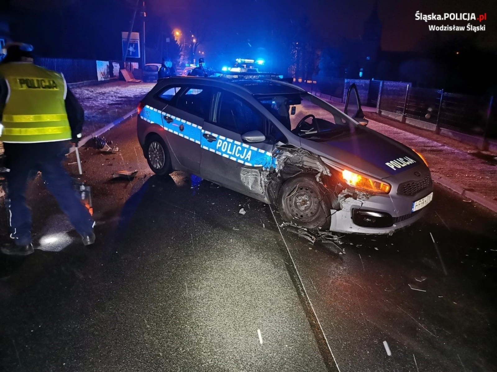 Zdjęcie w galerii na portalu naszwodzislaw.com: Policyjny pościg ulicami Pszowa wiadomości z regionu