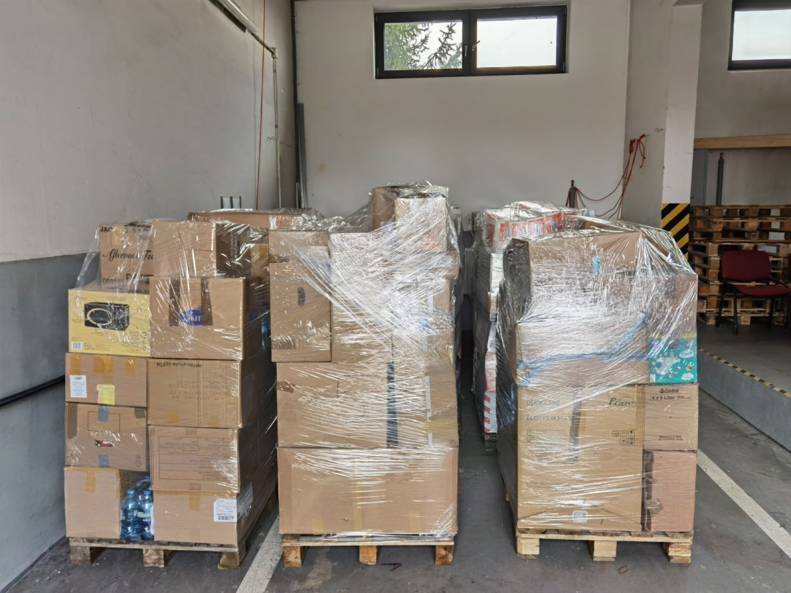 Zdjęcie w galerii na portalu naszwodzislaw.com: Pierwszy transport pomocy dla uchodźców już w drodze [FOTO] wiadomości z regionu