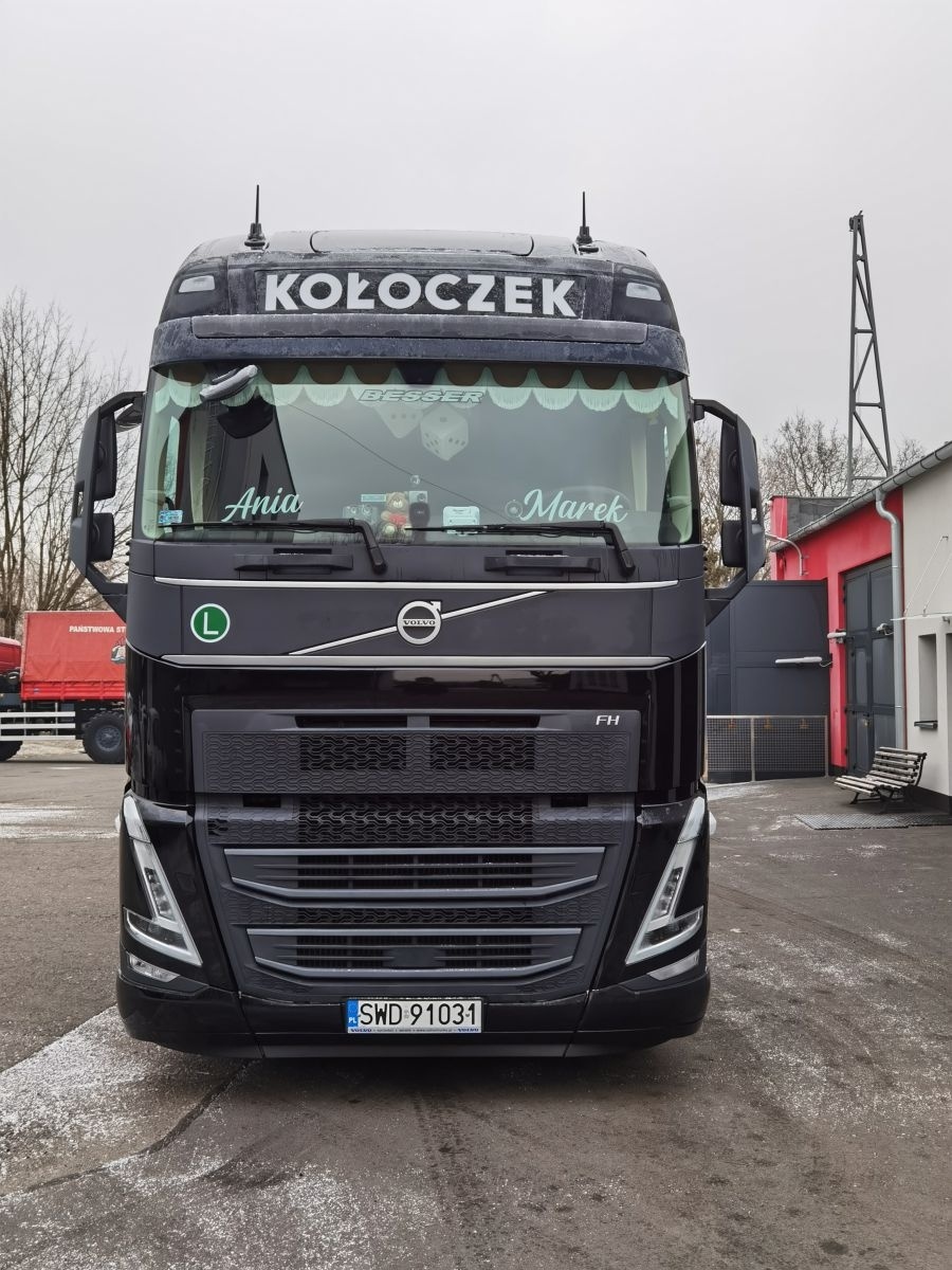 Zdjęcie w galerii na portalu naszwodzislaw.com: Pierwszy transport pomocy dla uchodźców już w drodze [FOTO] wiadomości z regionu