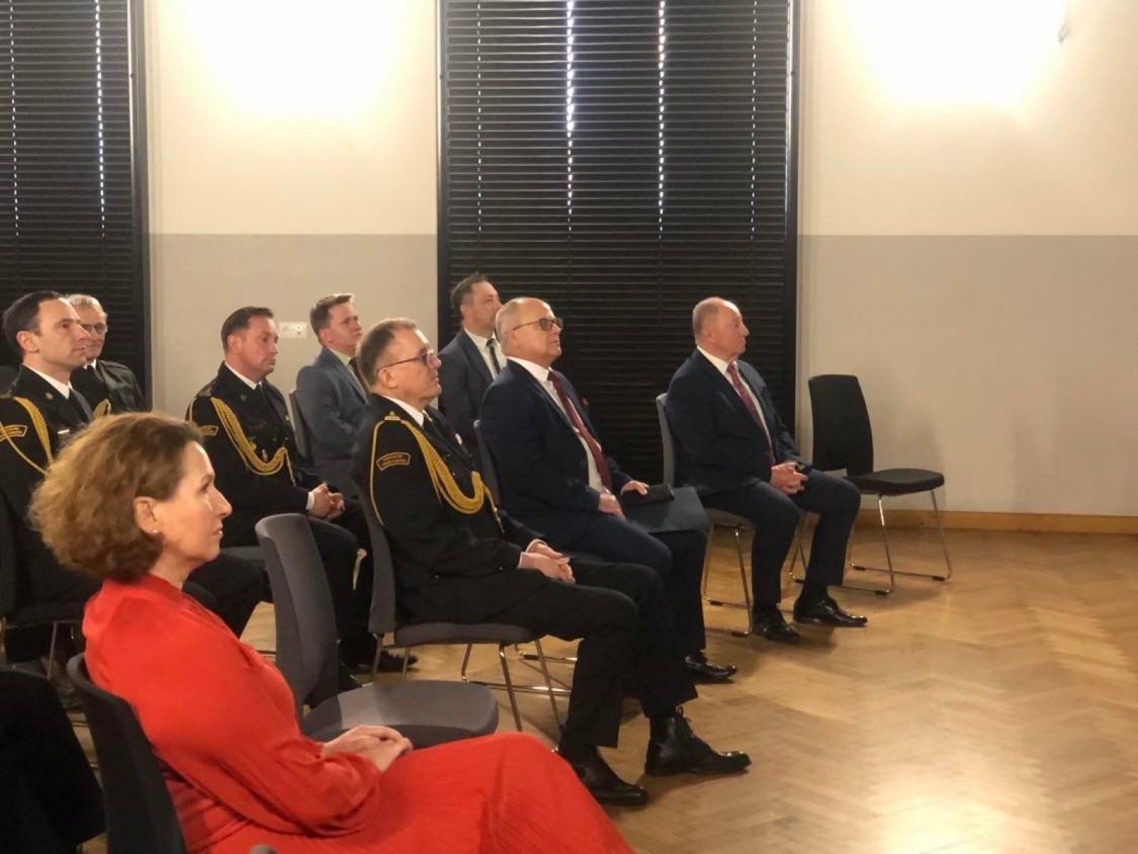 Zdjęcie w galerii na portalu naszwodzislaw.com: Bezpieczeństwo to nasza wspólna sprawa. Strażacy nowymi wozami świętują 30-lecie formacji [FOTO] wiadomości z regionu