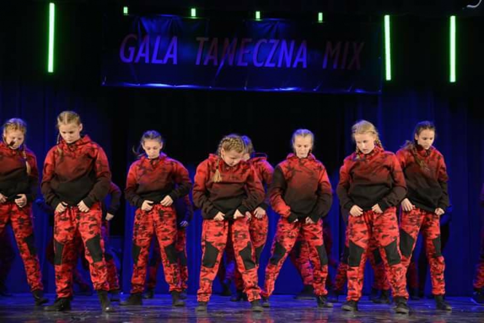 Zdjęcie w galerii na portalu naszwodzislaw.com: 20. Wodzisławska Gala Taneczna MIX wiadomości z regionu