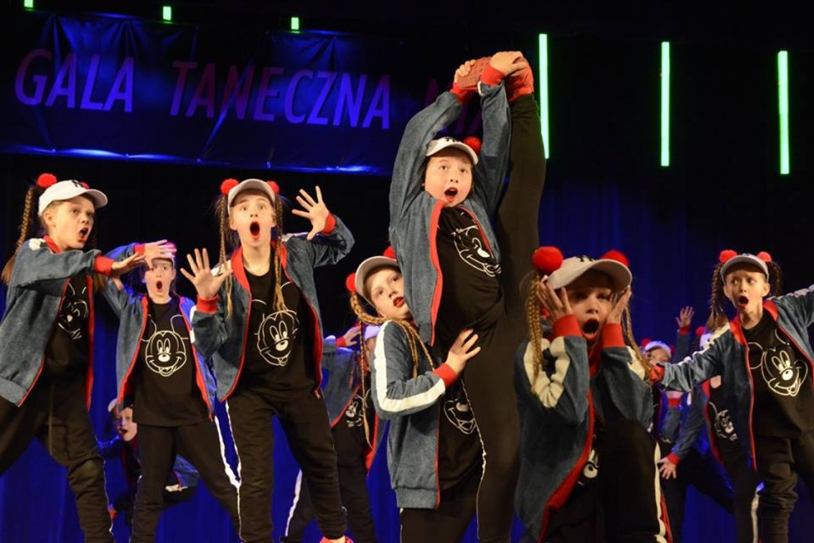 Zdjęcie w galerii na portalu naszwodzislaw.com: 20. Wodzisławska Gala Taneczna MIX wiadomości z regionu