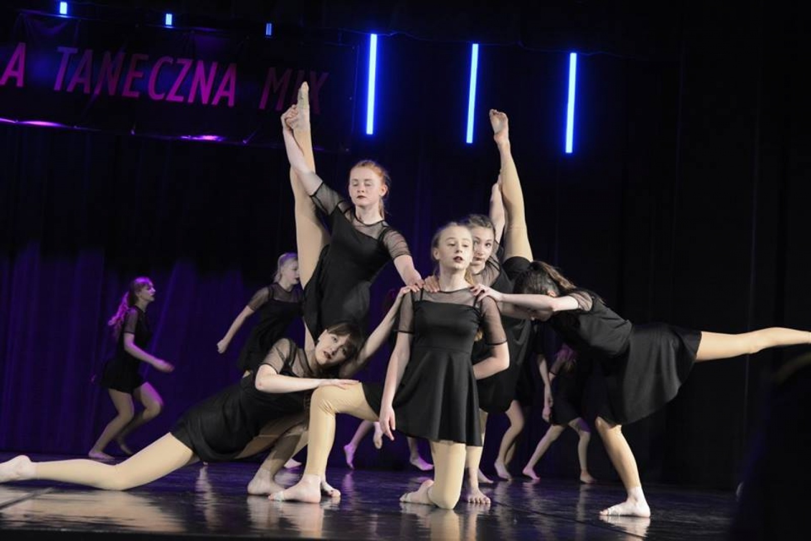 Zdjęcie w galerii na portalu naszwodzislaw.com: 20. Wodzisławska Gala Taneczna MIX wiadomości z regionu