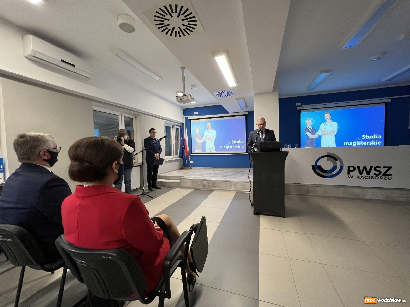 Zdjęcie w galerii na portalu naszwodzislaw.com: Kształcenie pielęgniarek w Raciborzu wkroczyło w nowy wymiar wiadomości z regionu