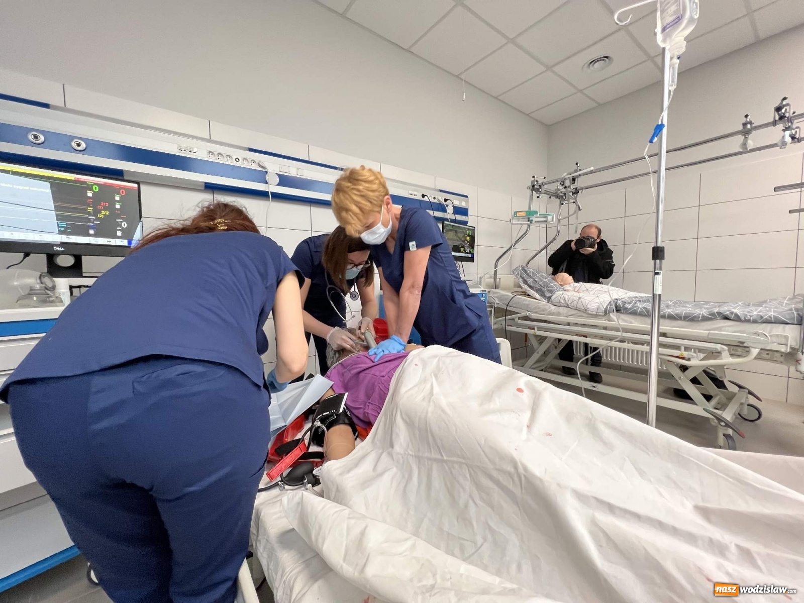 Zdjęcie w galerii na portalu naszwodzislaw.com: Kształcenie pielęgniarek w Raciborzu wkroczyło w nowy wymiar wiadomości z regionu