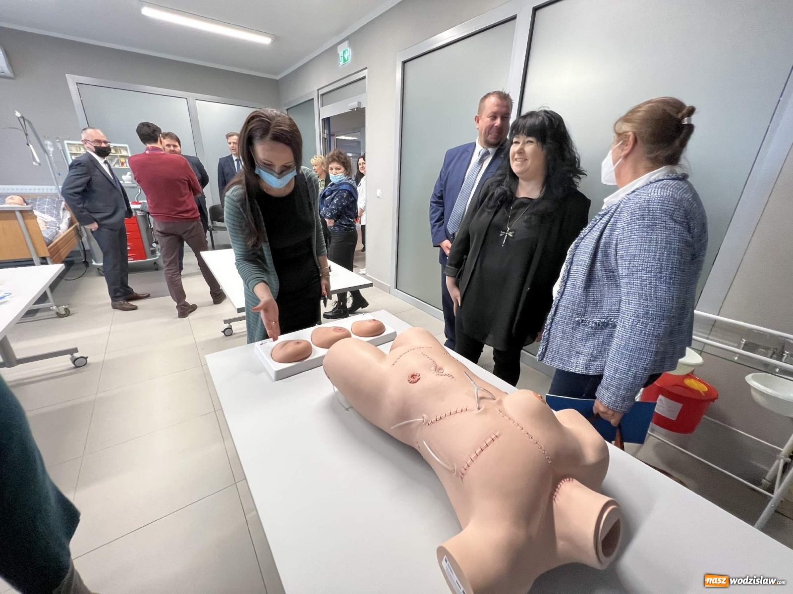 Zdjęcie w galerii na portalu naszwodzislaw.com: Kształcenie pielęgniarek w Raciborzu wkroczyło w nowy wymiar wiadomości z regionu