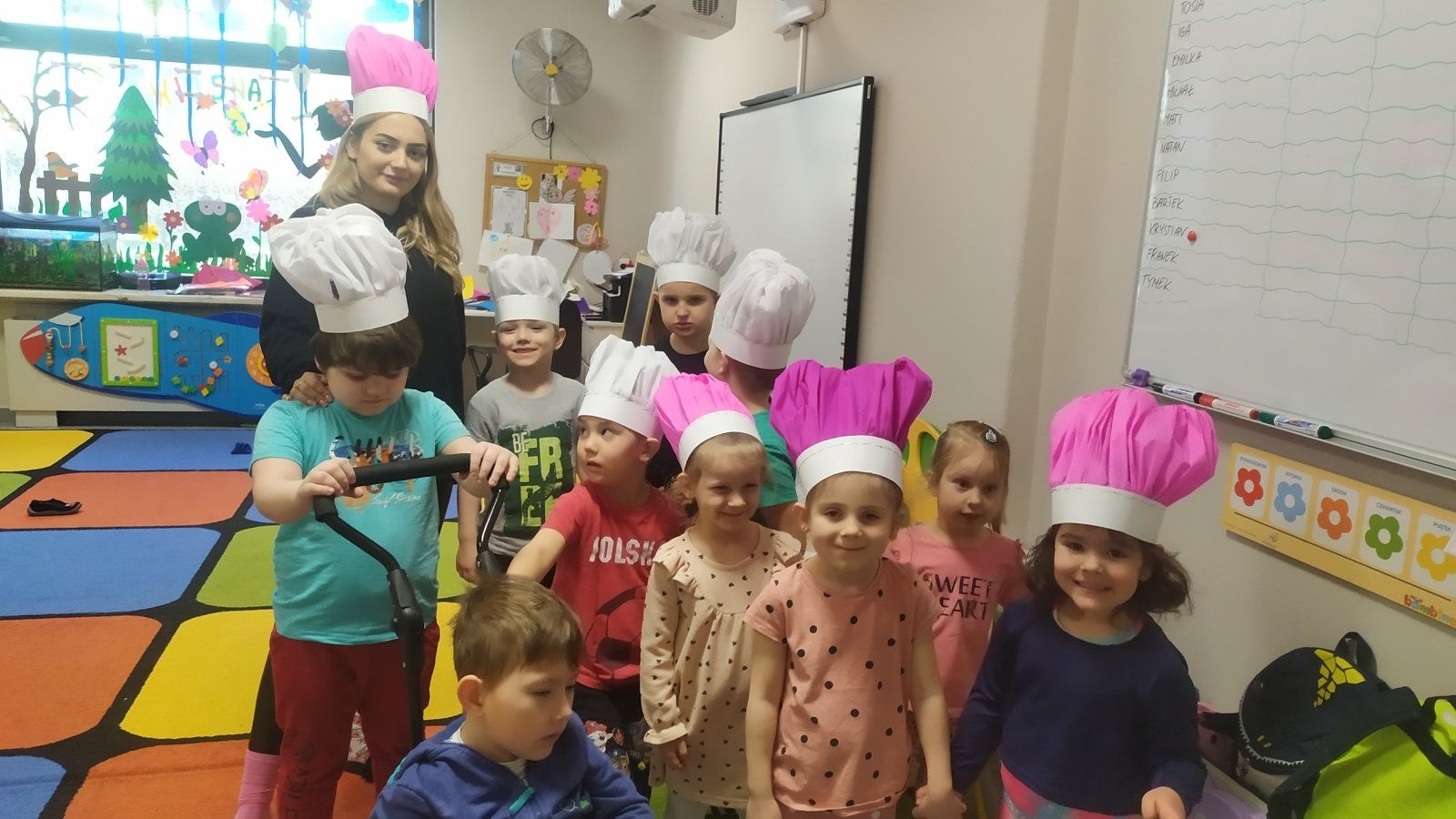 Zdjęcie w galerii na portalu naszwodzislaw.com: Wielkie gotowanie z Remigiuszem Rączką w wodzisławskim Bursztynku wiadomości z regionu