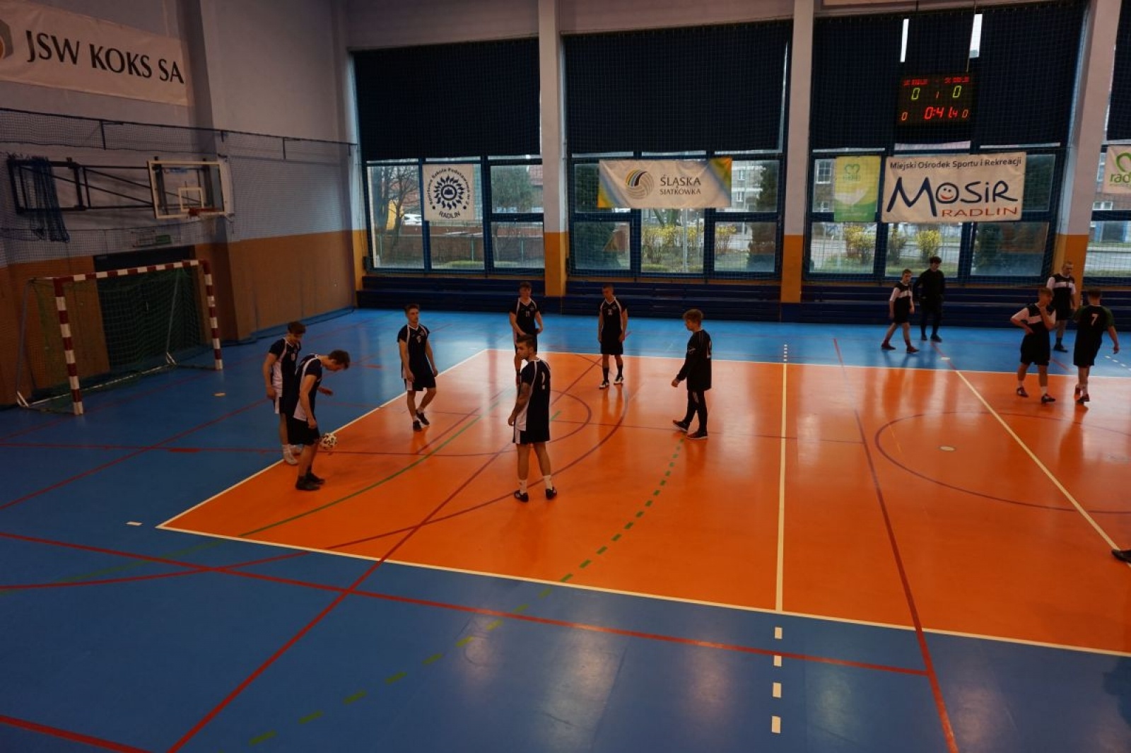 Zdjęcie w galerii na portalu naszwodzislaw.com: ZSP w Rydułtowach zwycięzcą turnieju o puchar starosty i burmistrza Radlina wiadomości z regionu