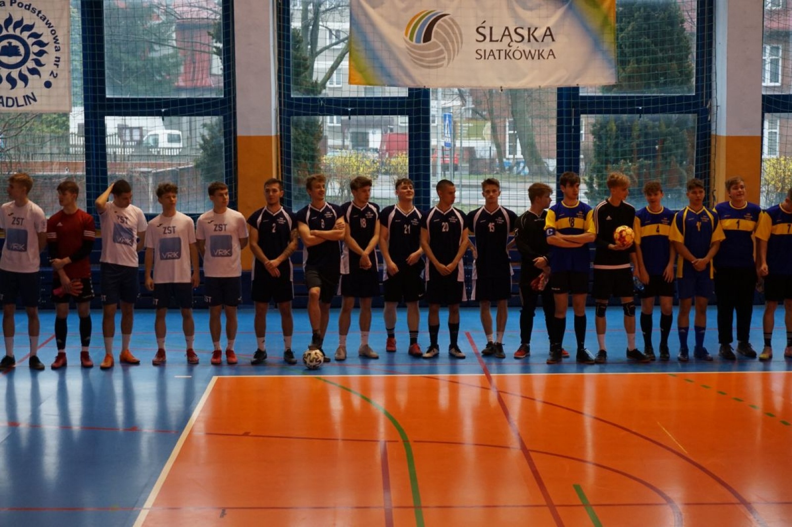 Zdjęcie w galerii na portalu naszwodzislaw.com: ZSP w Rydułtowach zwycięzcą turnieju o puchar starosty i burmistrza Radlina wiadomości z regionu