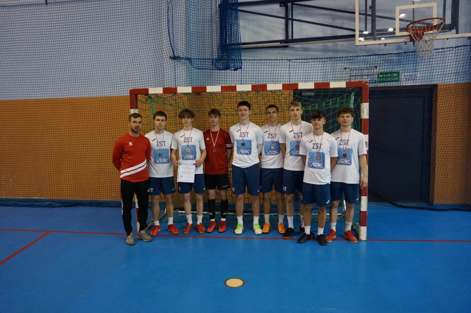 Zdjęcie w galerii na portalu naszwodzislaw.com: ZSP w Rydułtowach zwycięzcą turnieju o puchar starosty i burmistrza Radlina wiadomości z regionu