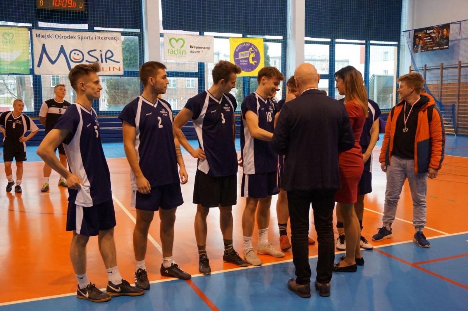 Zdjęcie w galerii na portalu naszwodzislaw.com: ZSP w Rydułtowach zwycięzcą turnieju o puchar starosty i burmistrza Radlina wiadomości z regionu