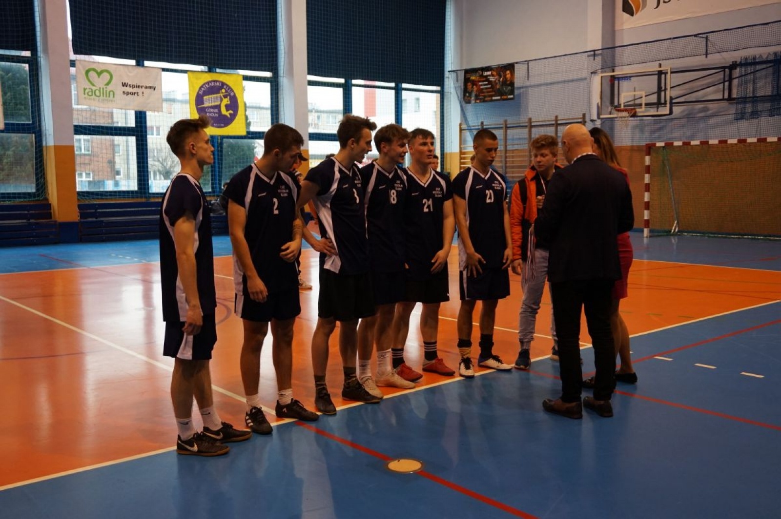 Zdjęcie w galerii na portalu naszwodzislaw.com: ZSP w Rydułtowach zwycięzcą turnieju o puchar starosty i burmistrza Radlina wiadomości z regionu