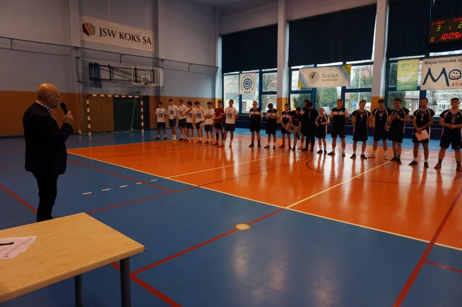 Zdjęcie w galerii na portalu naszwodzislaw.com: ZSP w Rydułtowach zwycięzcą turnieju o puchar starosty i burmistrza Radlina wiadomości z regionu