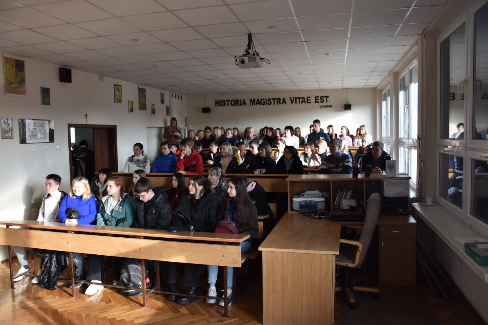 Zdjęcie w galerii na portalu naszwodzislaw.com: W Tischnerze ruszył oddział przygotowawczy dla młodzieży z Ukrainy wiadomości z regionu