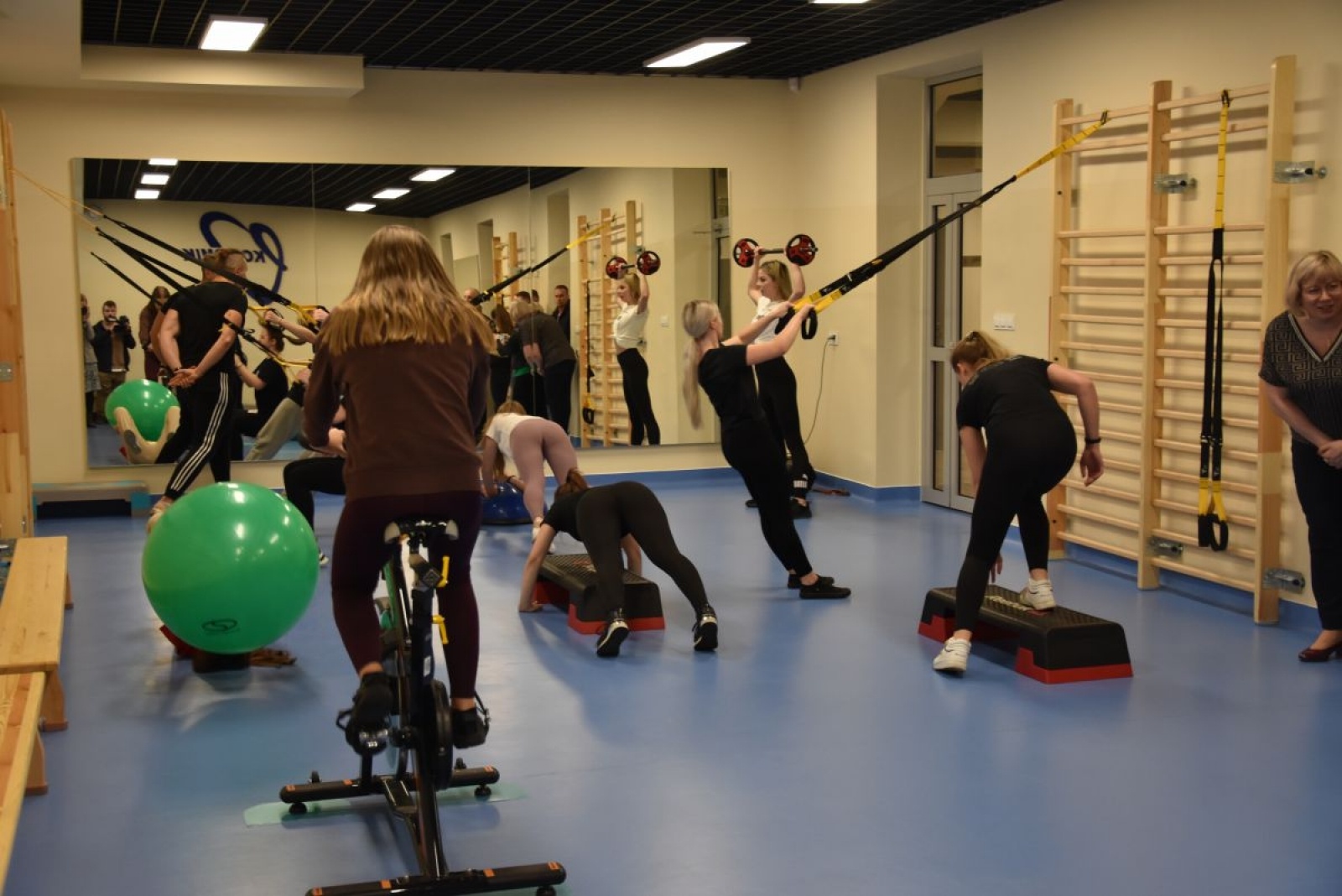 Zdjęcie w galerii na portalu naszwodzislaw.com: W Ekonomiku oficjalnie oddano do użytku wyremontowaną część szkoły [FOTO i WIDEO] wiadomości z regionu