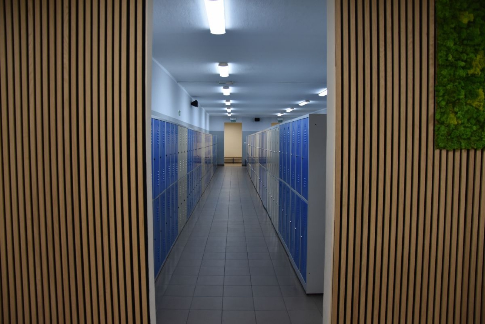 Zdjęcie w galerii na portalu naszwodzislaw.com: W Ekonomiku oficjalnie oddano do użytku wyremontowaną część szkoły [FOTO i WIDEO] wiadomości z regionu