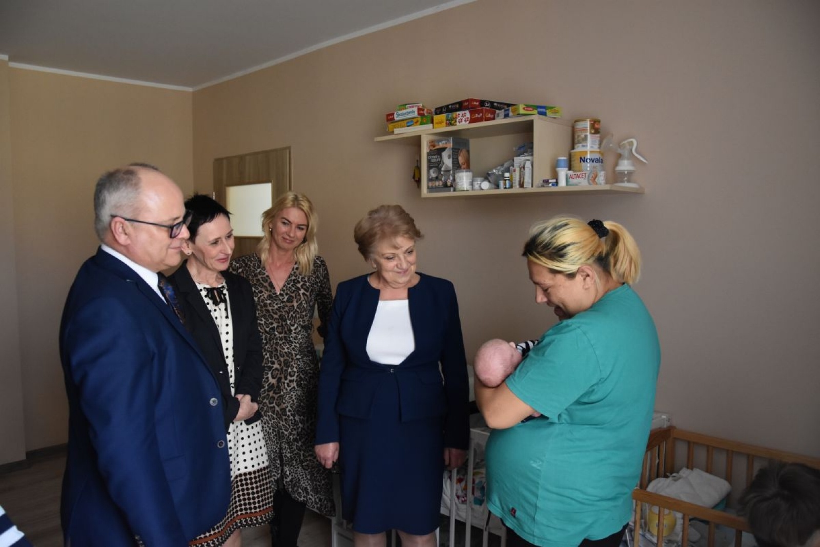 Zdjęcie w galerii na portalu naszwodzislaw.com: Pierwsze narodzone ukraińskie dzieci w powiecie to bliźniaki. Odwiedził je starosta [FOTO] wiadomości z regionu