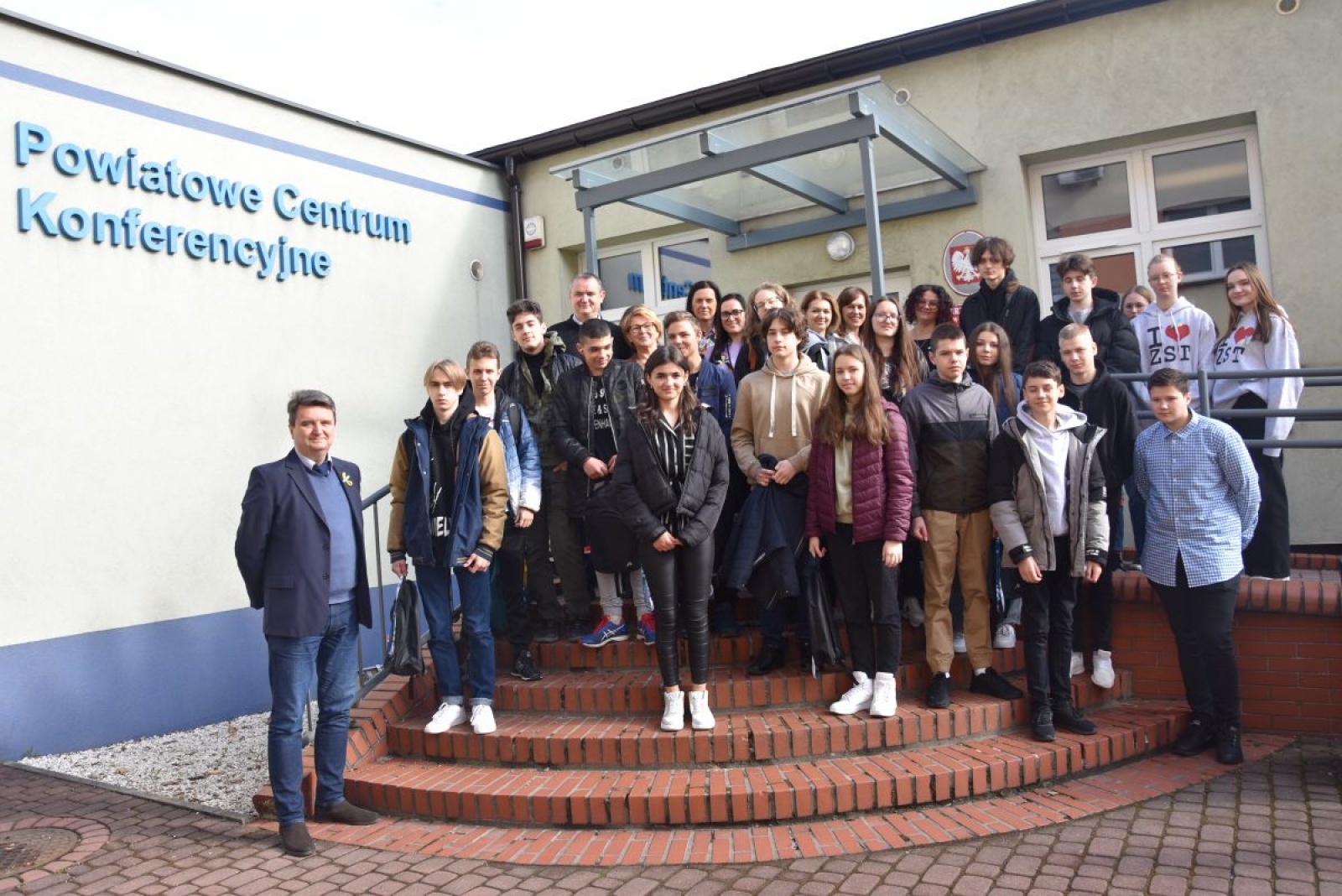 Zdjęcie w galerii na portalu naszwodzislaw.com: W Zespole Szkół Technicznych ruszył oddział przygotowawczy dla młodzieży z Ukrainy wiadomości z regionu