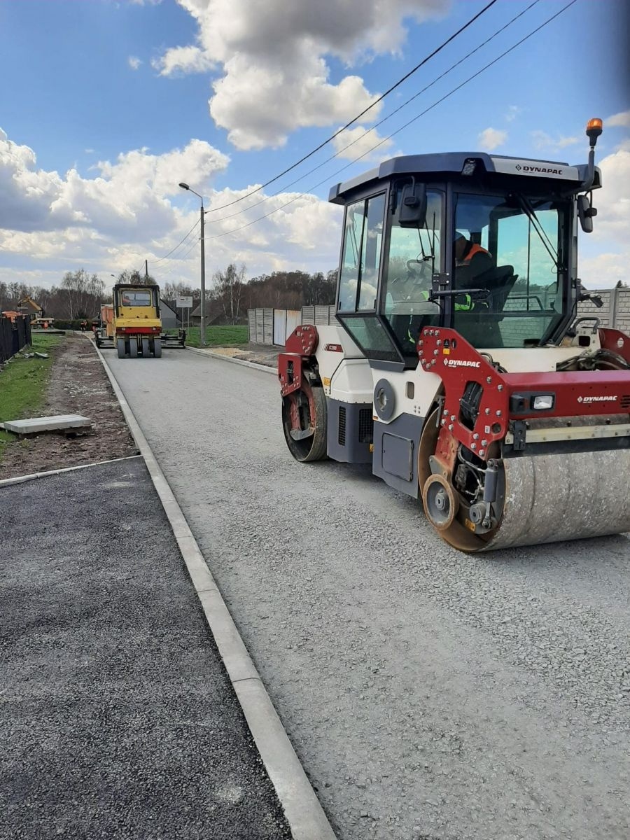 Zdjęcie w galerii na portalu naszwodzislaw.com: Pierwszy odcinek Czarnieckiego na ukończeniu wiadomości z regionu