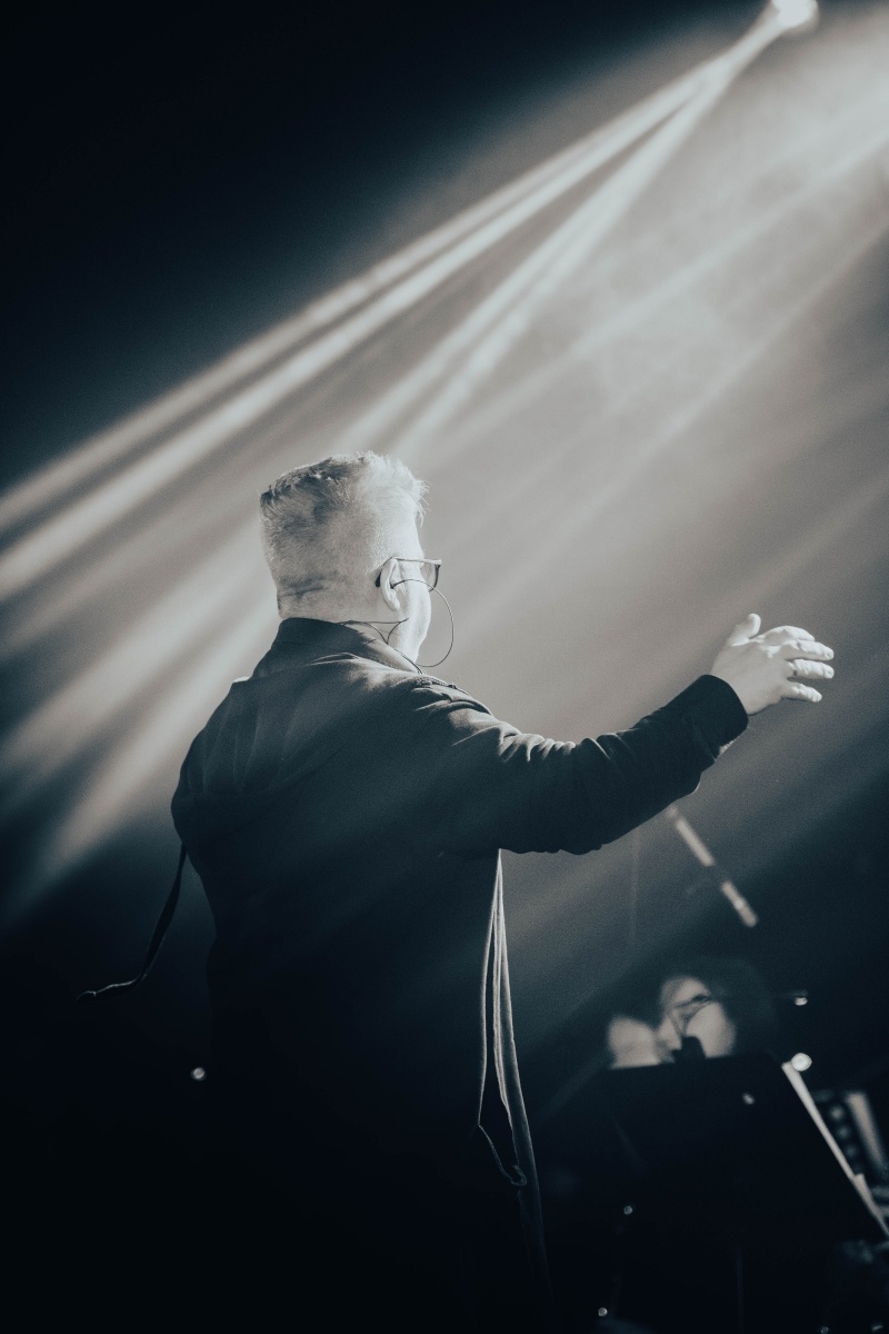 Zdjęcie w galerii na portalu naszwodzislaw.com: Wodzisławska Orkiestra Rozrywkowa z zespołem Feel dla Ukrainy wiadomości z regionu