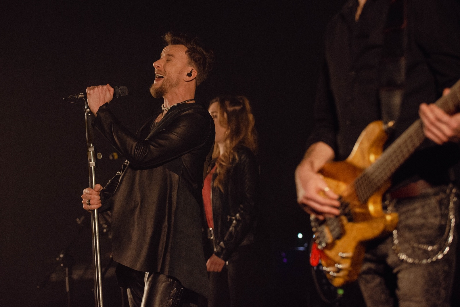 Zdjęcie w galerii na portalu naszwodzislaw.com: Wodzisławska Orkiestra Rozrywkowa z zespołem Feel dla Ukrainy wiadomości z regionu