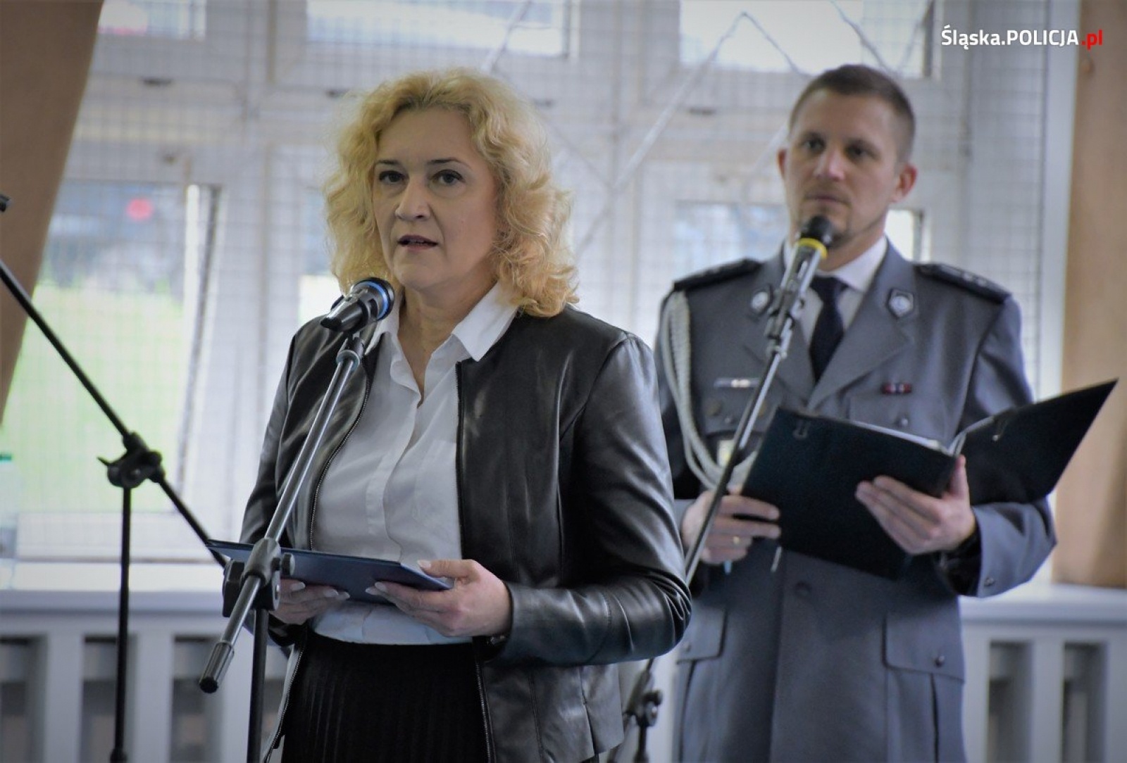 Zdjęcie w galerii na portalu naszwodzislaw.com: Ślubowanie nowych policjantów śląskiego garnizonu wiadomości z regionu