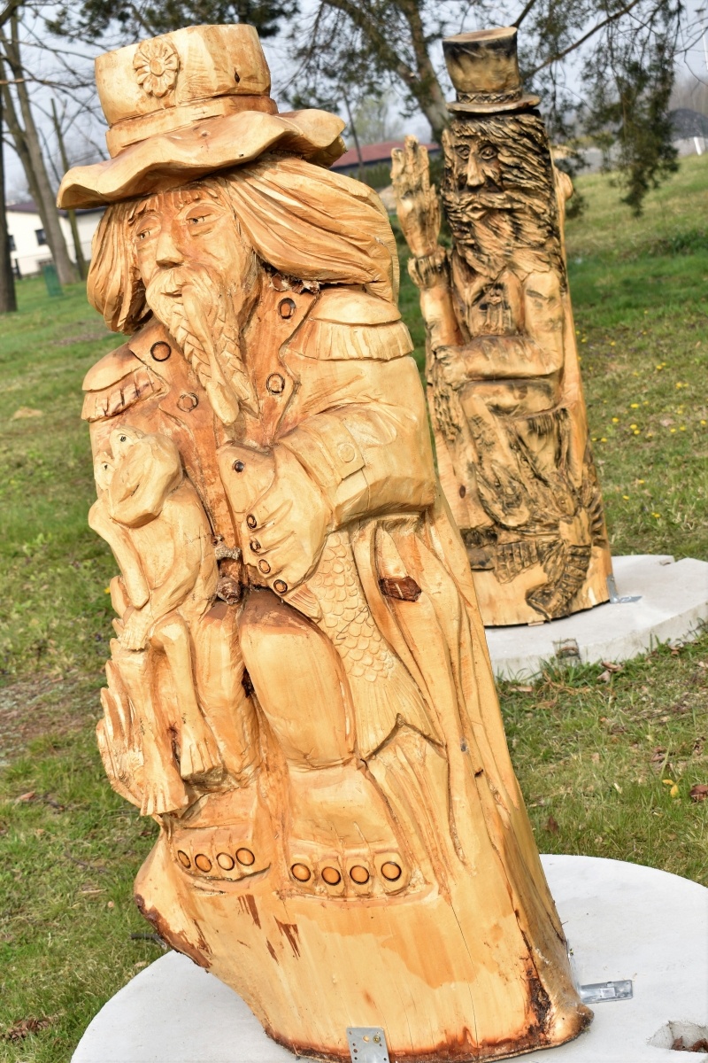 Zdjęcie w galerii na portalu naszwodzislaw.com: Utopce opanowały centrum Godowa wiadomości z regionu