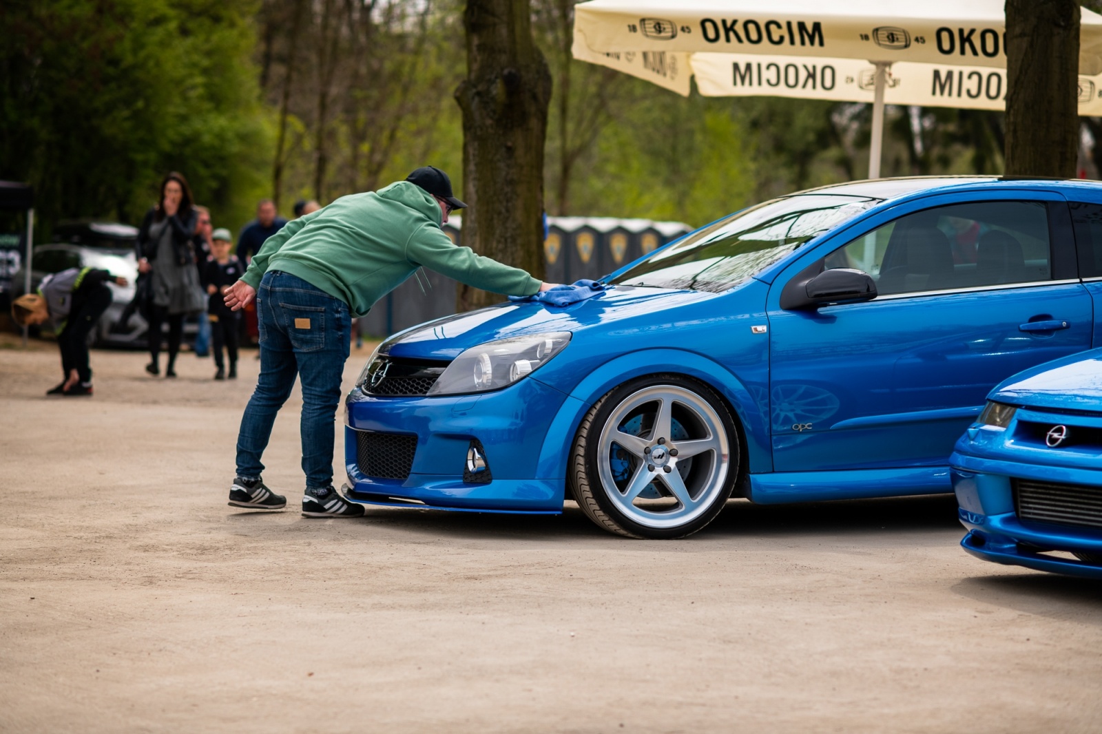 Zdjęcie w galerii na portalu naszwodzislaw.com: Petrol Beach 2022. Auta tuningowe zjechały do Bukowa [FOTO] wiadomości z regionu