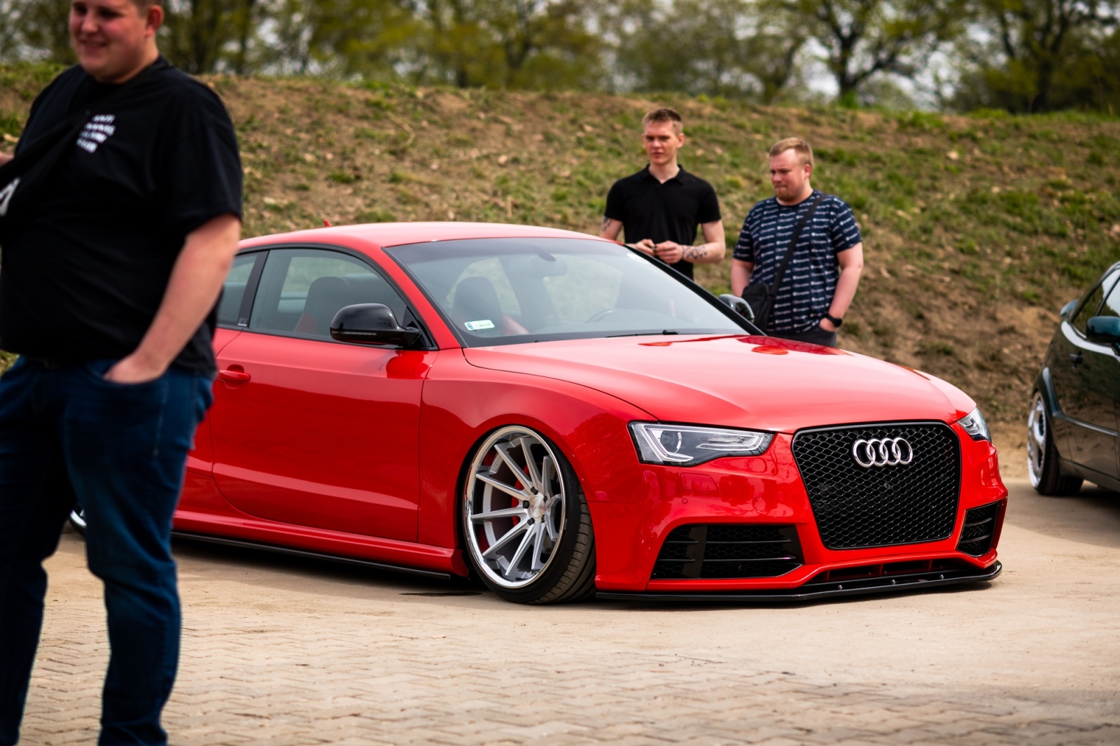 Zdjęcie w galerii na portalu naszwodzislaw.com: Petrol Beach 2022. Auta tuningowe zjechały do Bukowa [FOTO] wiadomości z regionu